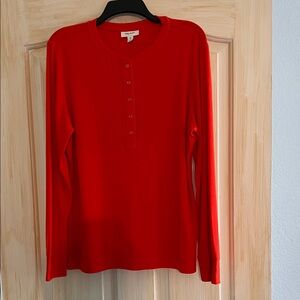 Chic Red Long Sleeve Button-Up Tee